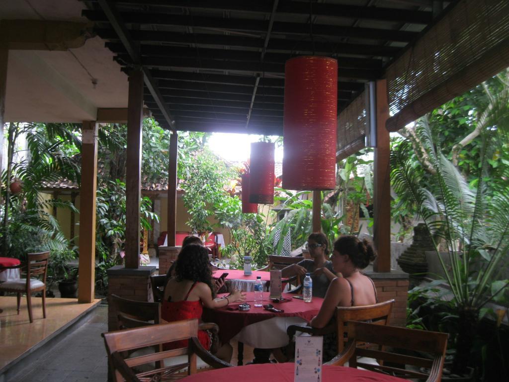 Gayatri Cafe